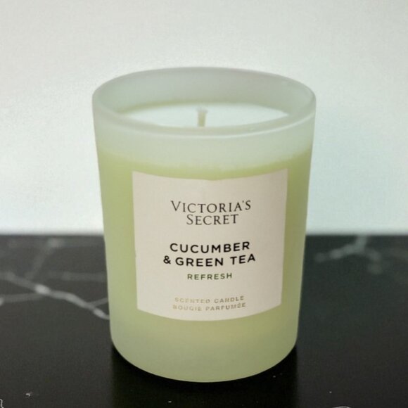 🆕Victoria’s Secret Cucumber & Green Tea Single Wick Candle - Picture 2 of 4